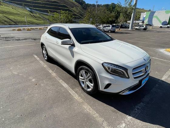 MERCEDES-BENZ GLA 200 1.6 CGI ADVANCE 16V TURBO FLEX 4P AUTOMÁTICO